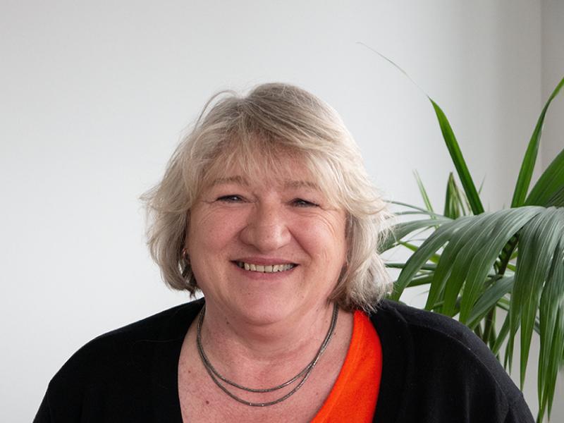 Barbara Naumann